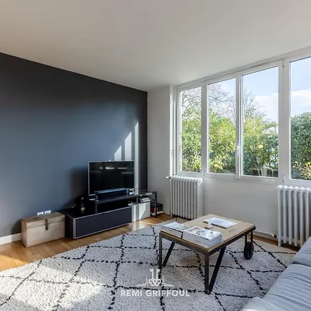 Vakantiehuis Family - In The Heart Of 8 Guests Private Garden Honfleur