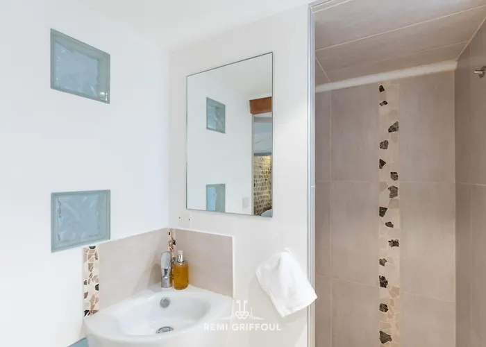 Ferienhaus Family - In The Heart Of 8 Guests Private Garden Honfleur